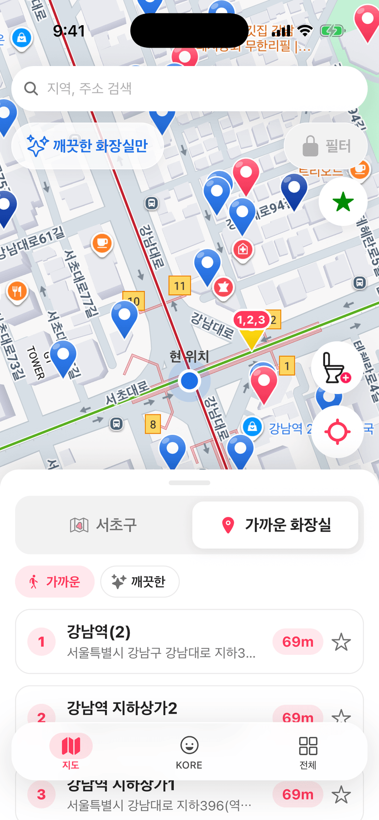 KORE 앱 지도 화면. 내 위치 주변 지도에 가장 가까운 화장실 세 곳이 1·2·3 번호로 표시되고, 아래 시트에 69m 거리의 강남역 화장실부터 거리순 목록이 이어진다.